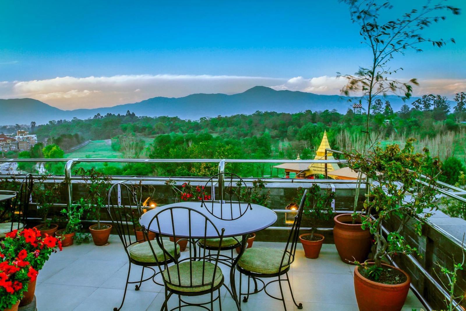 Airport Hotel Kathmandu Bagian luar foto