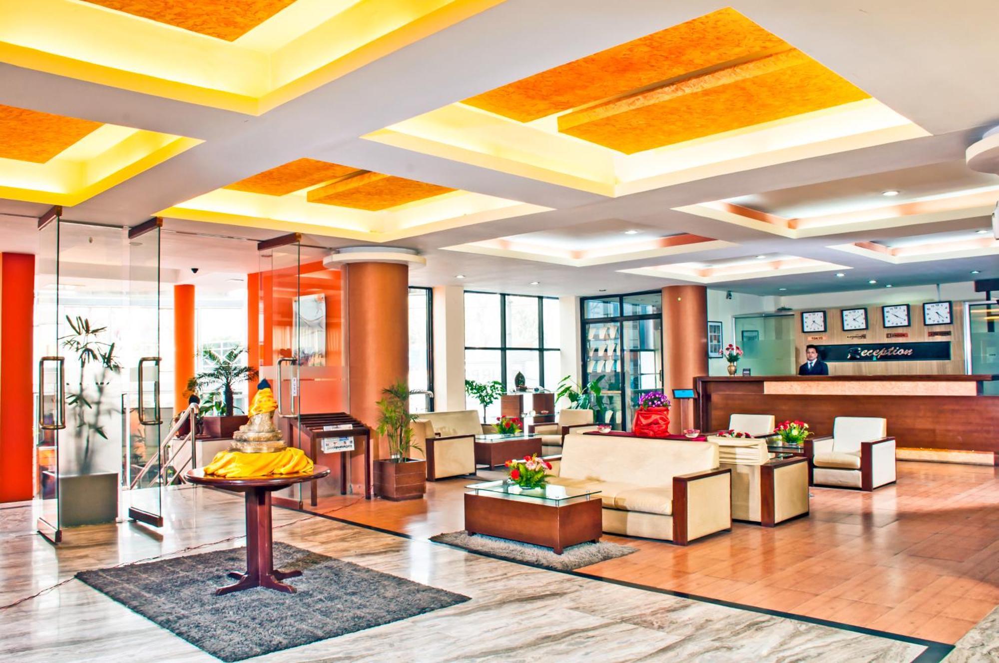 Airport Hotel Kathmandu Bagian luar foto