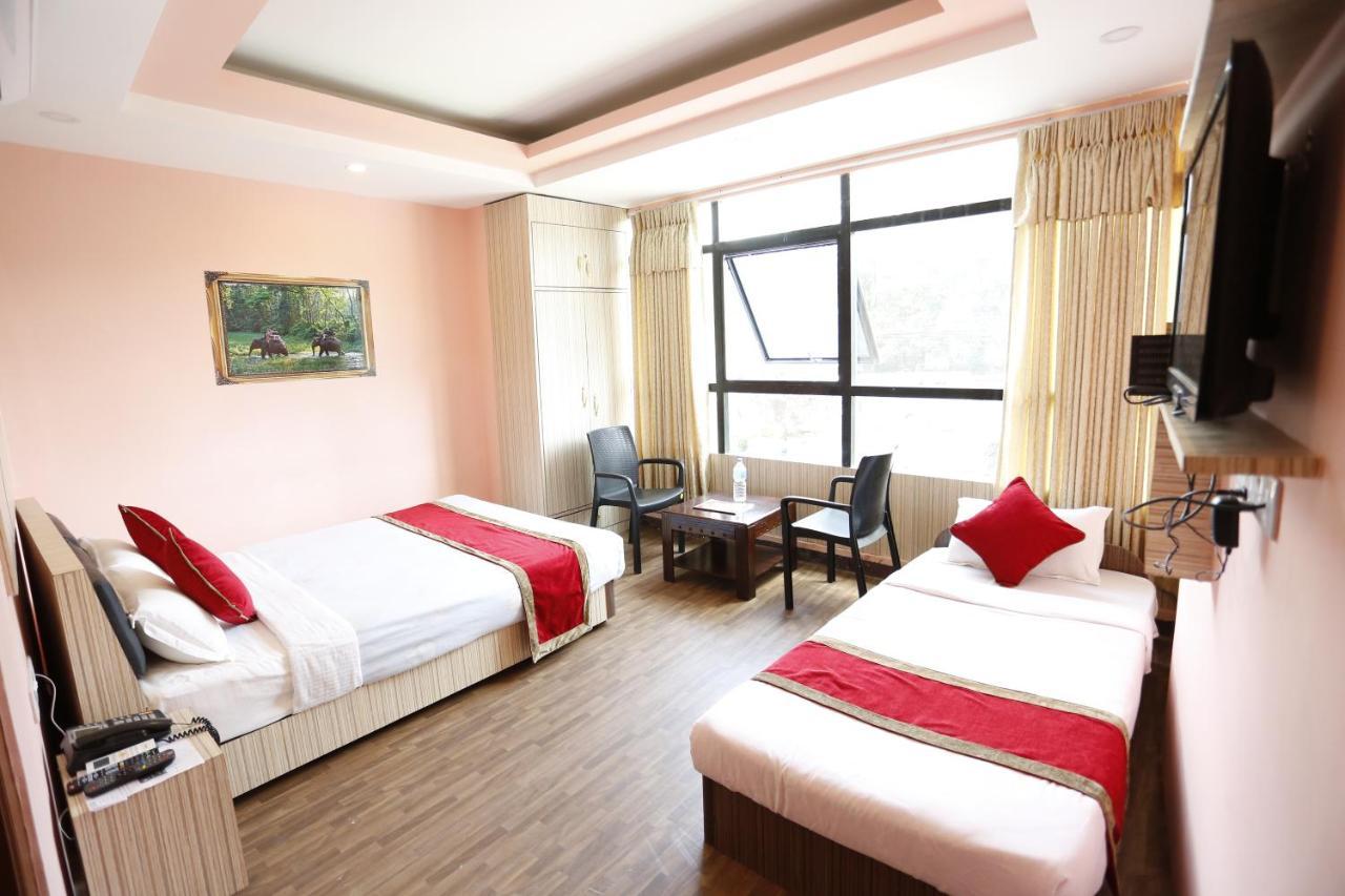 Airport Hotel Kathmandu Bagian luar foto