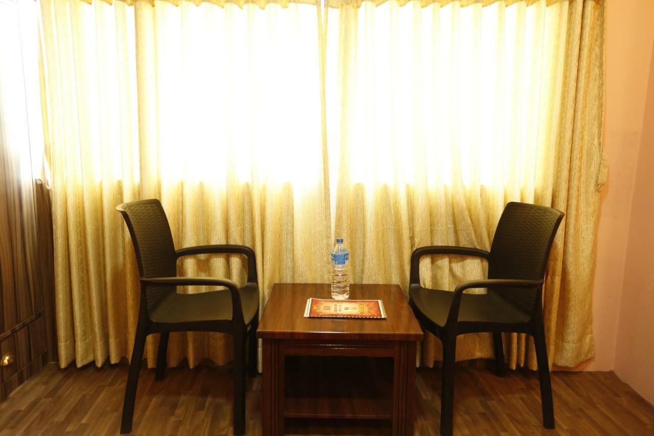 Airport Hotel Kathmandu Bagian luar foto
