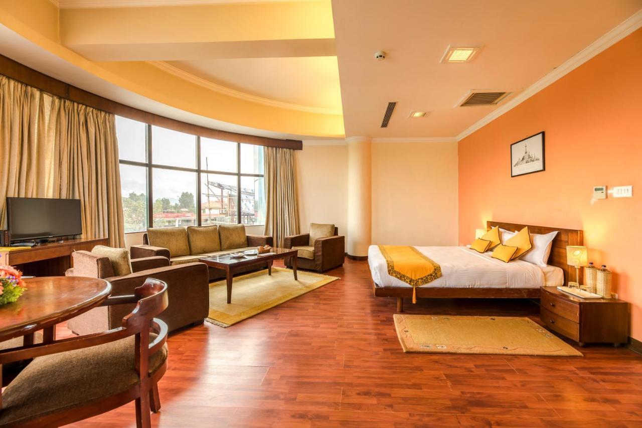Airport Hotel Kathmandu Bagian luar foto